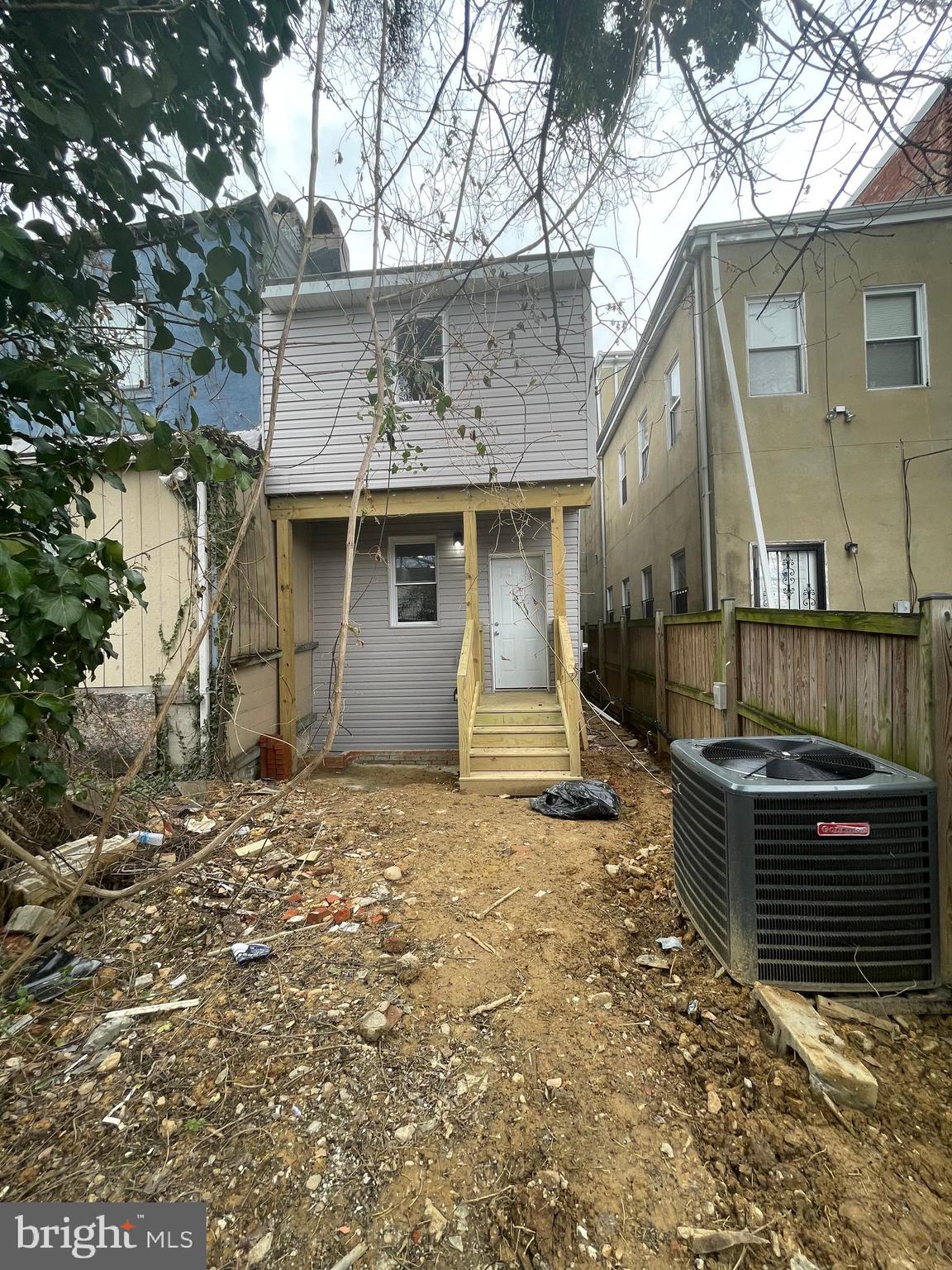 OLIVER - Residential Lease