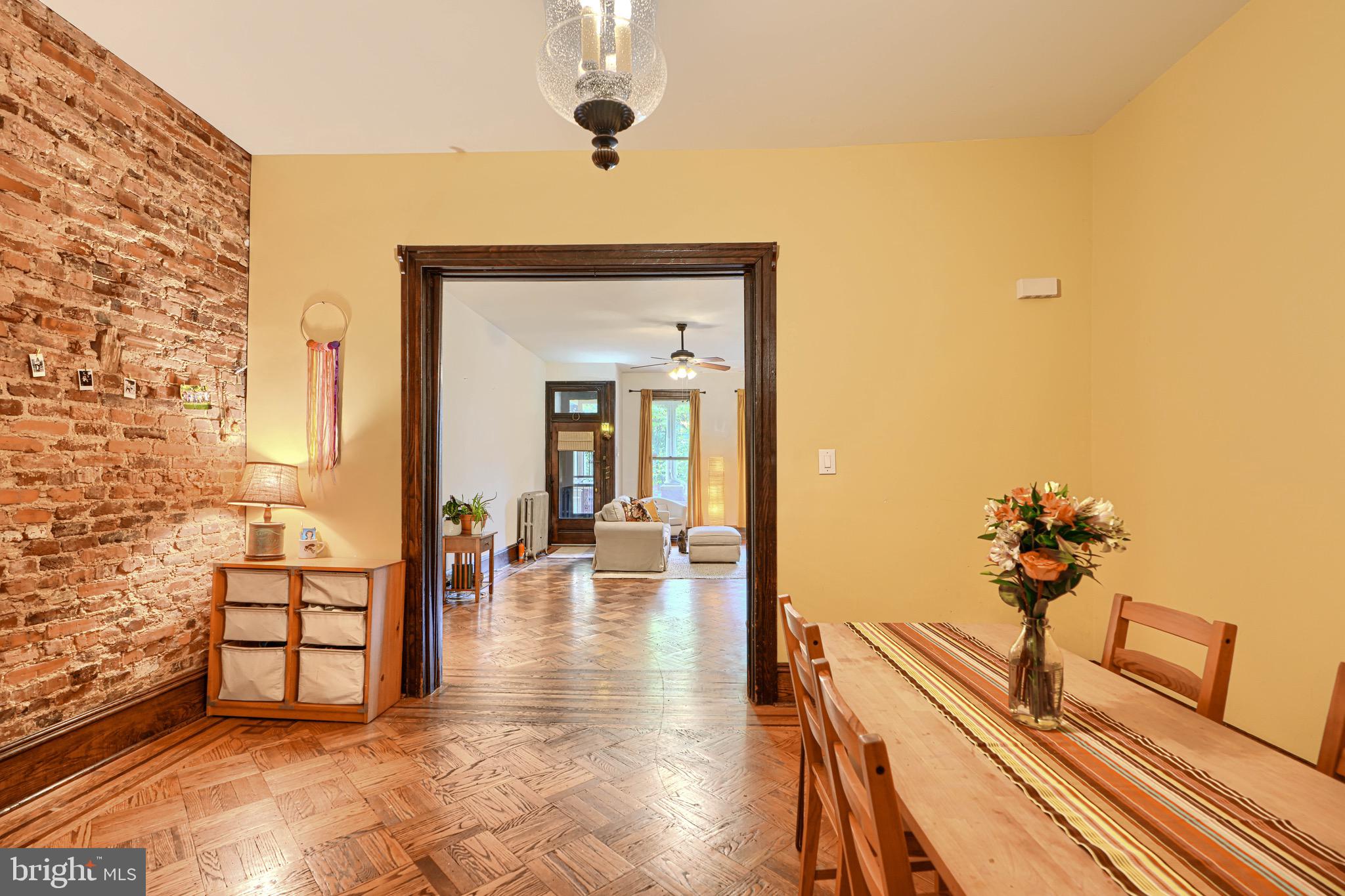 CHARLES VILLAGE - Residential