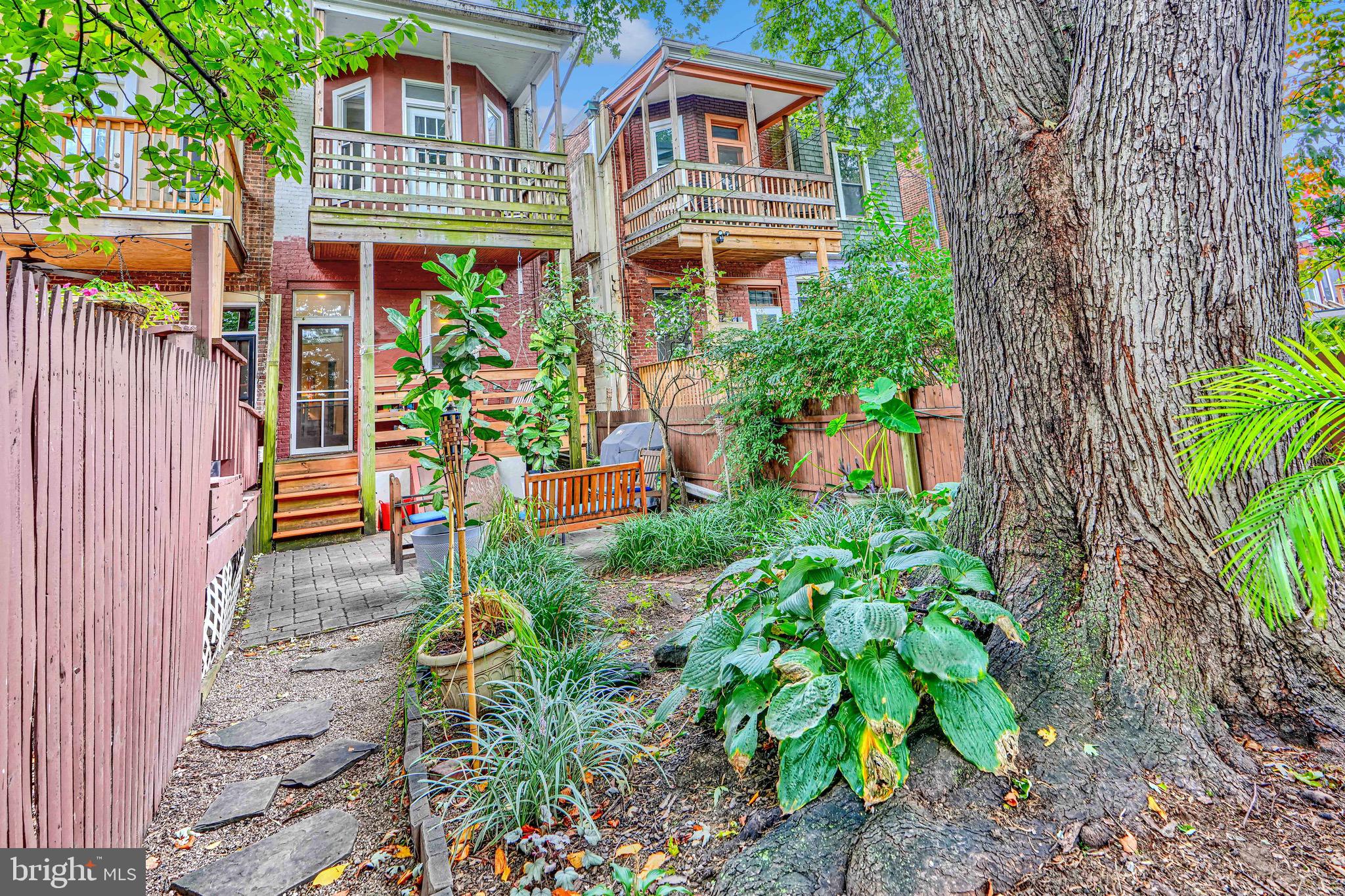 CHARLES VILLAGE - Residential