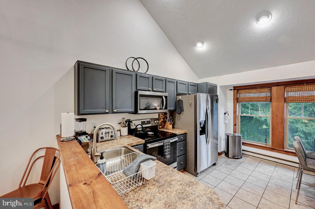 NORTH RIDGE STATION - Residential