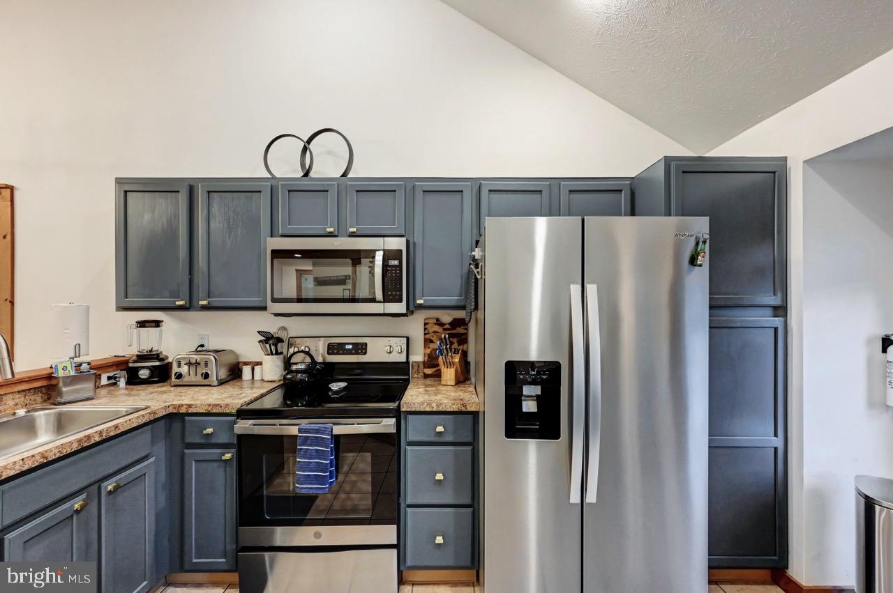 NORTH RIDGE STATION - Residential