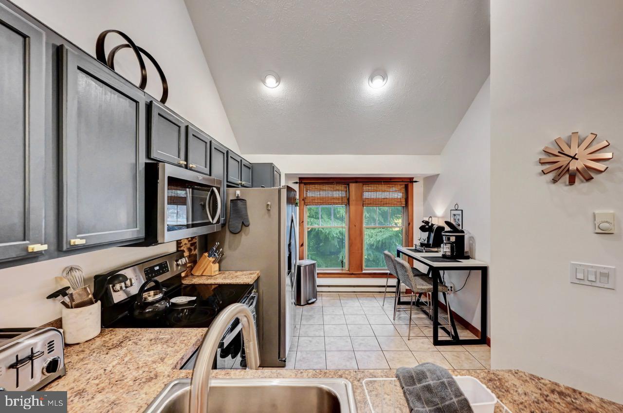 NORTH RIDGE STATION - Residential