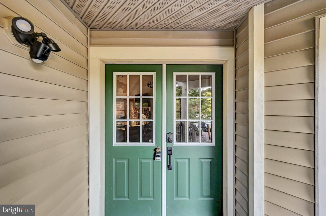 179 HAWTHORNE COURT