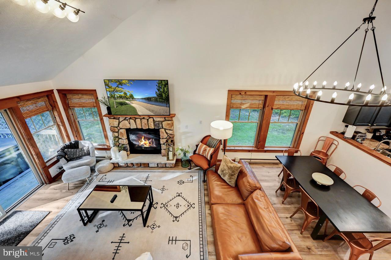 NORTH RIDGE STATION - Residential