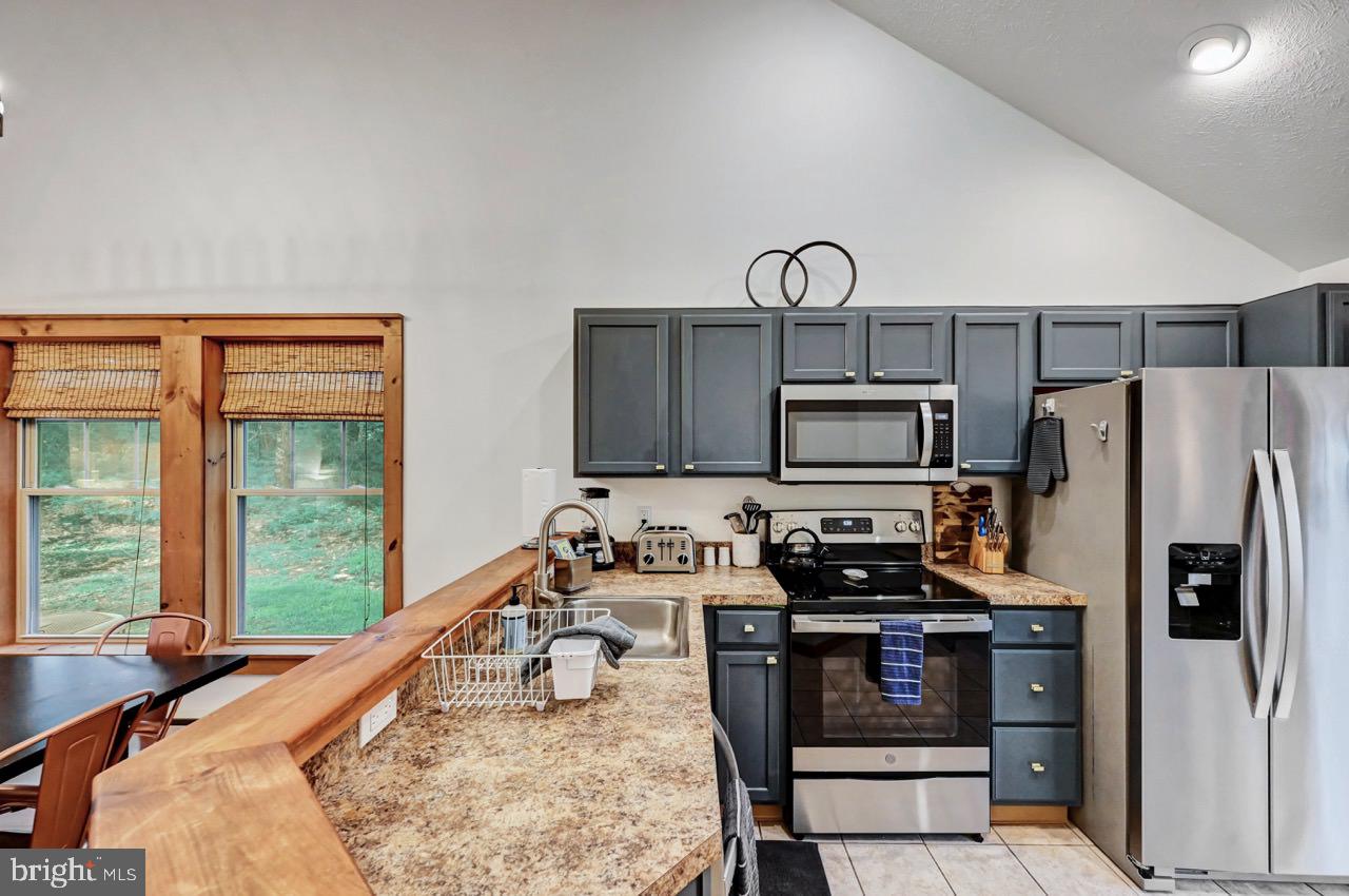 NORTH RIDGE STATION - Residential