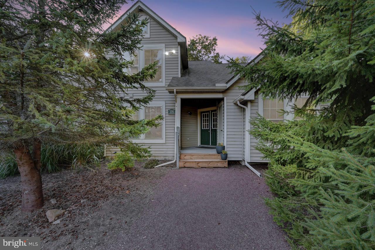 NORTH RIDGE STATION - Residential