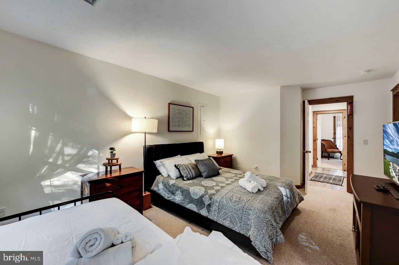 NORTH RIDGE STATION - Residential