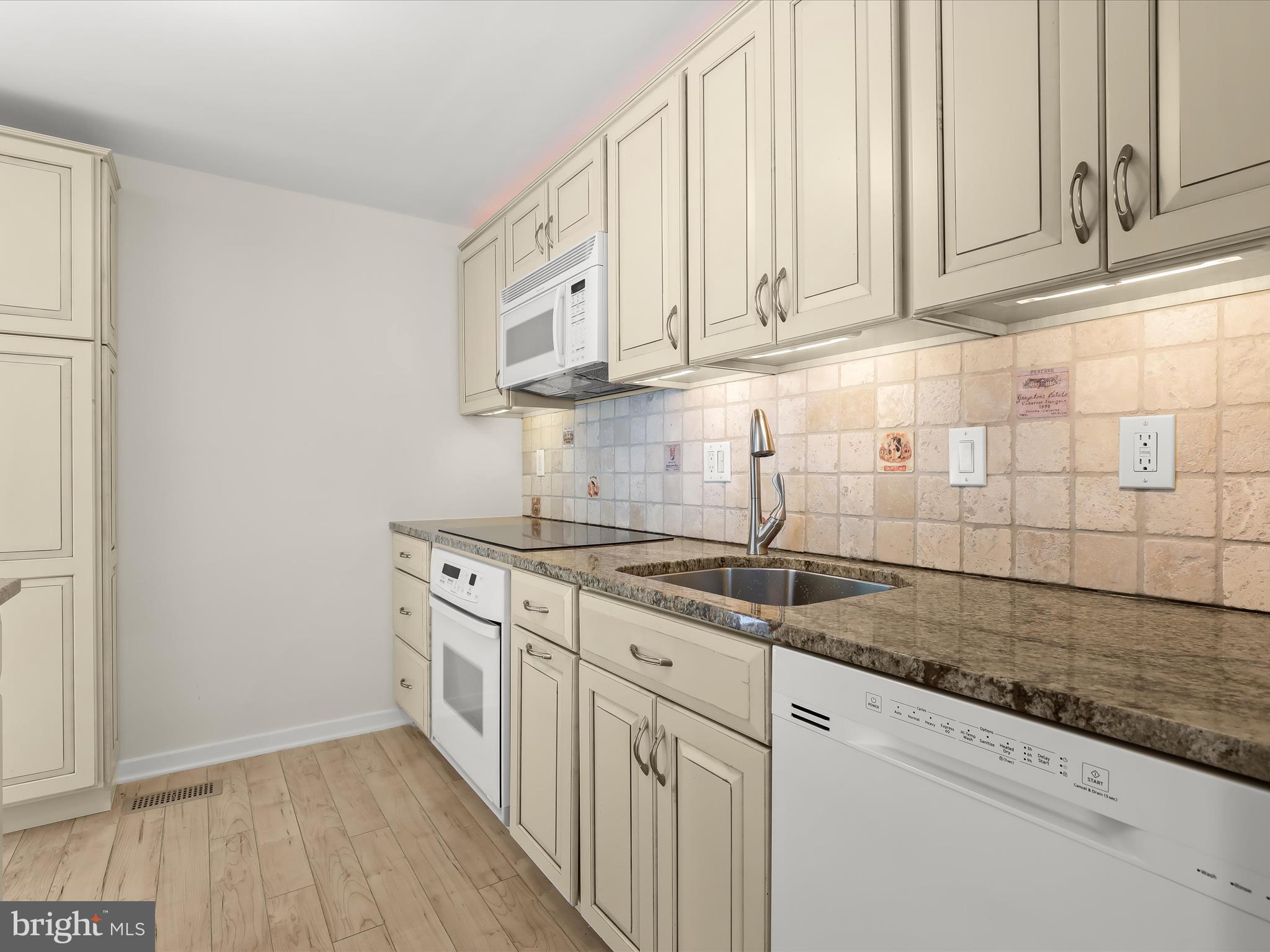 JOPPATOWNE - Residential