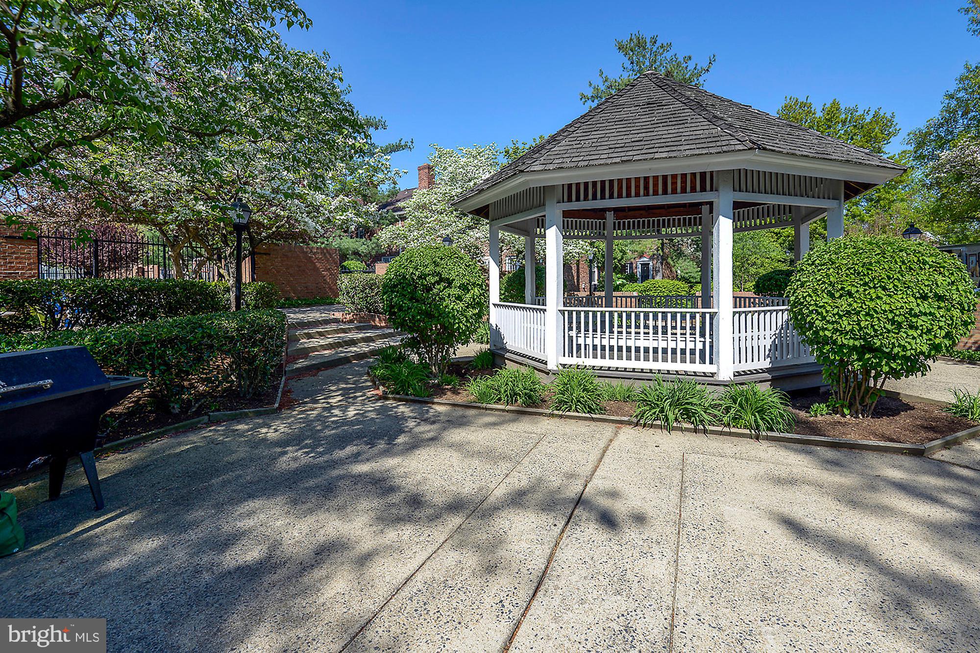 WINDGATE II - Residential