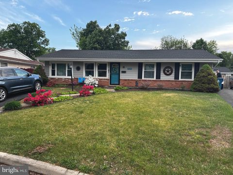 Photo of 1023 S Hoga Road S, STERLING, VA 20164 (MLS # VALO2126546)