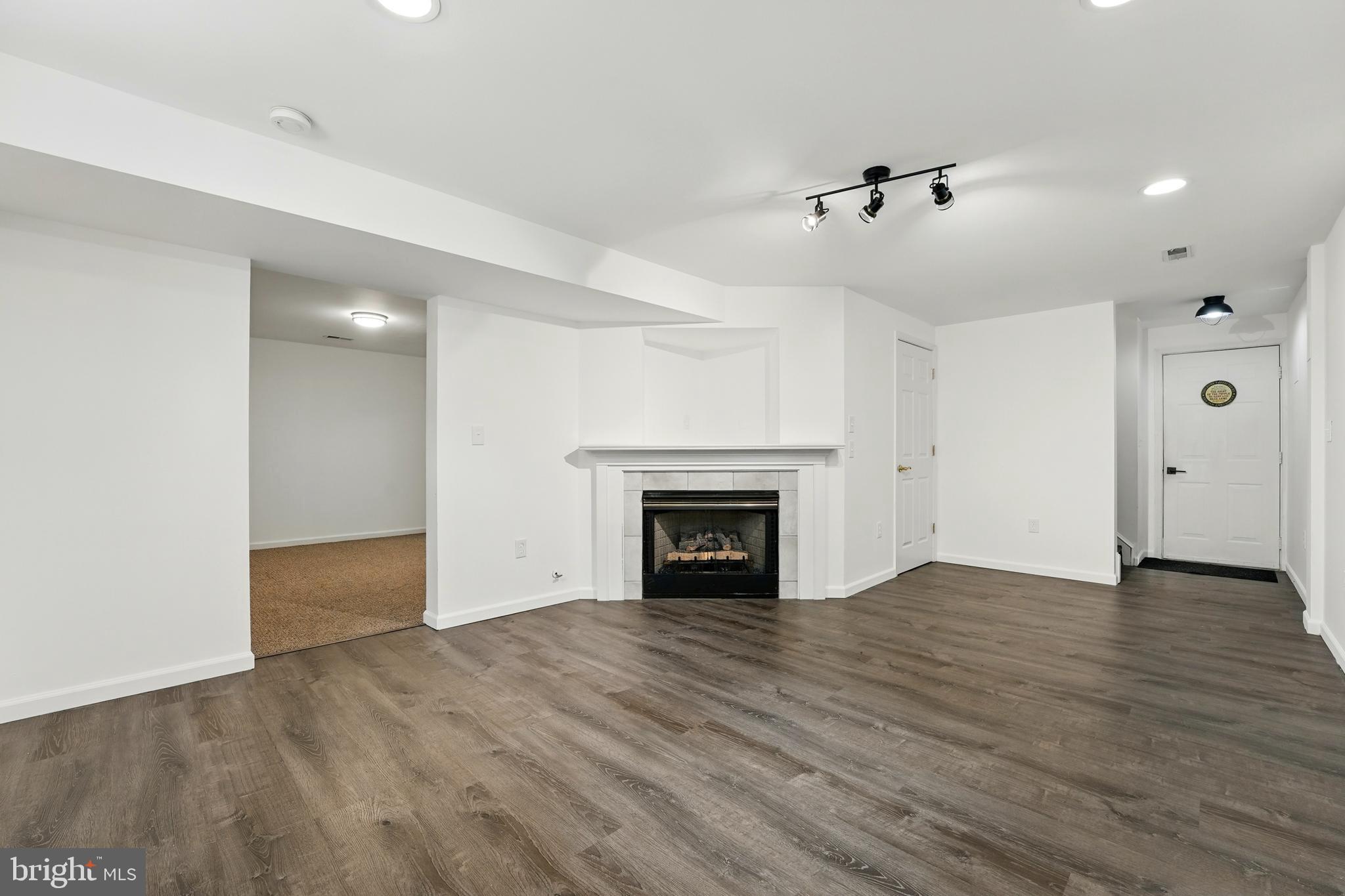 AQUIA HARBOUR - Residential