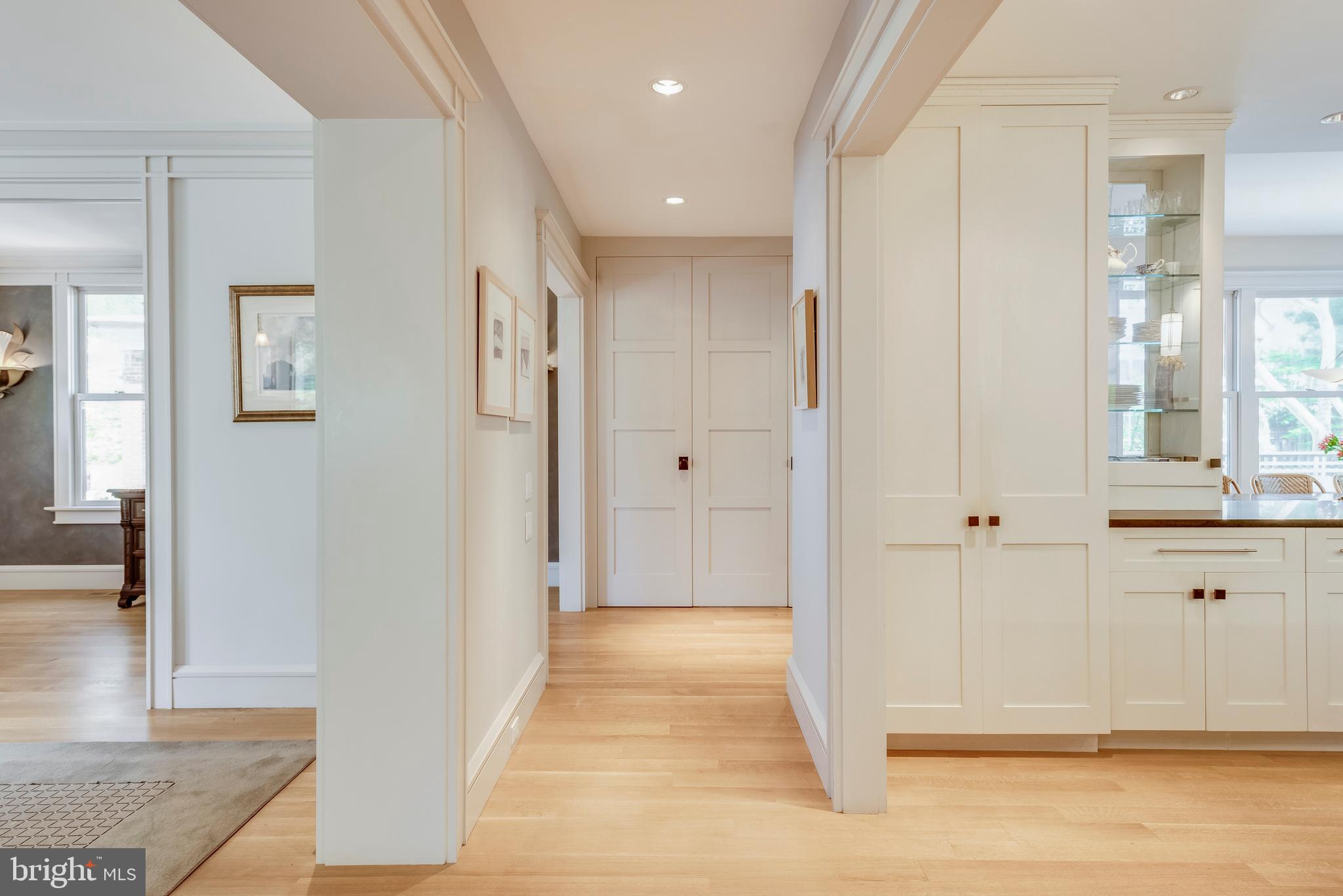 MURRAY HILL - Residential