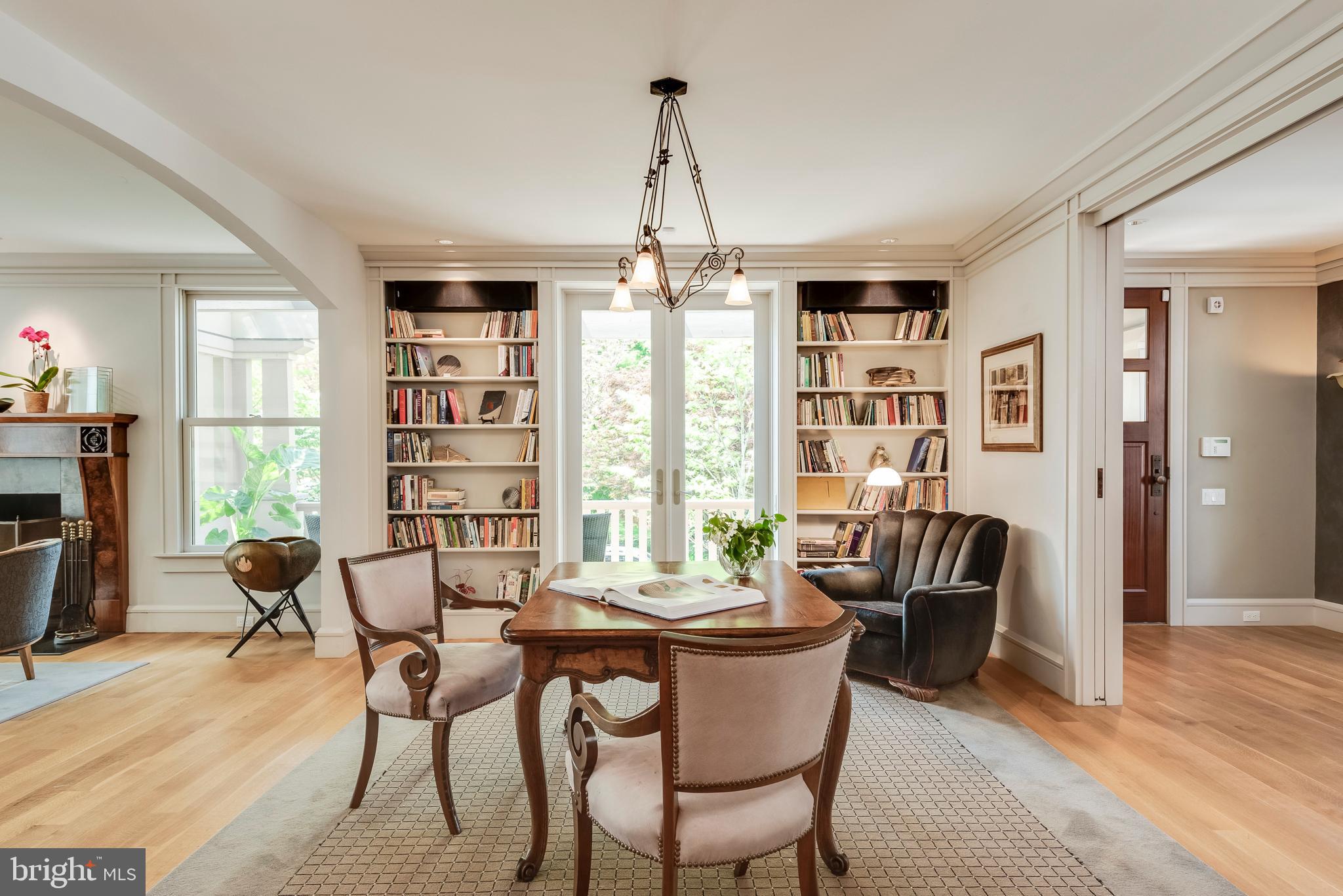 MURRAY HILL - Residential