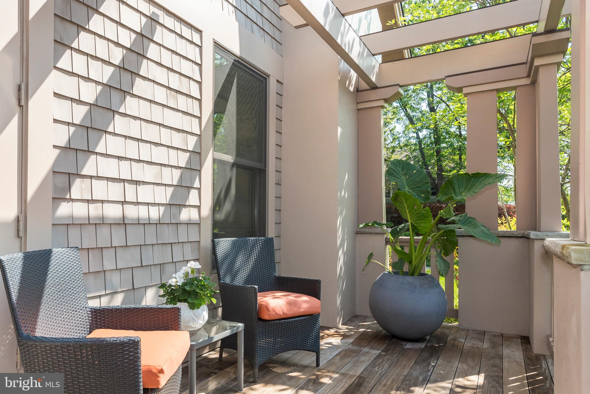 MURRAY HILL - Residential