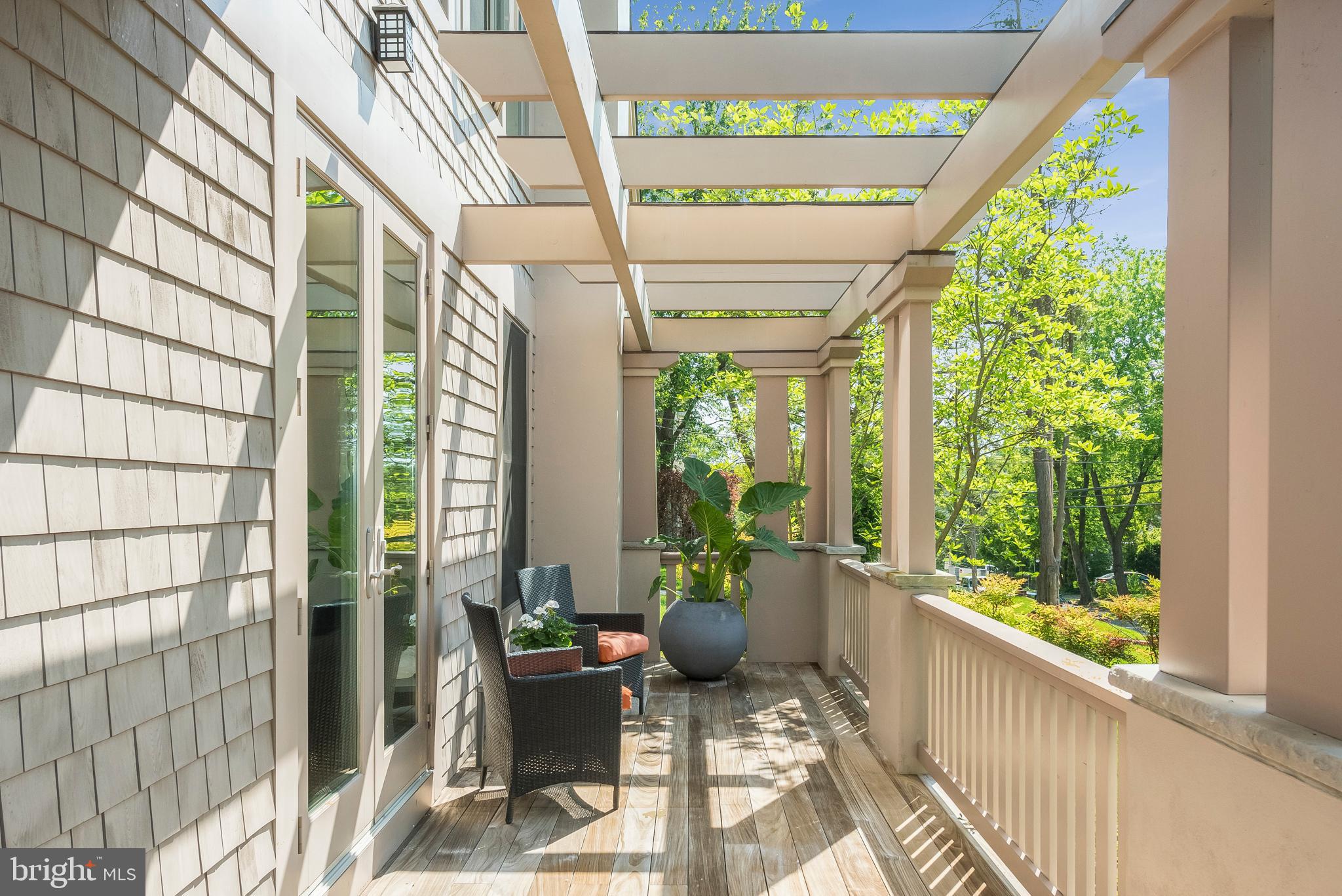 MURRAY HILL - Residential