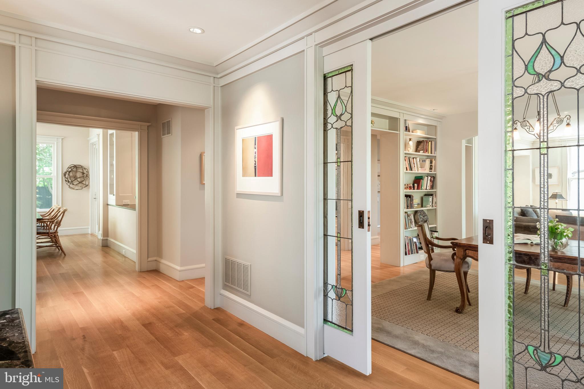 MURRAY HILL - Residential