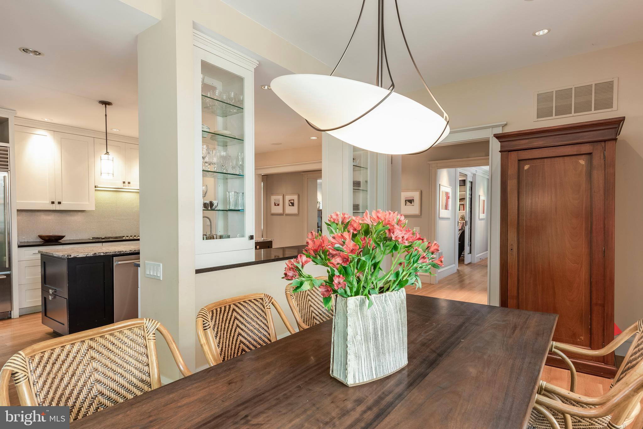 MURRAY HILL - Residential