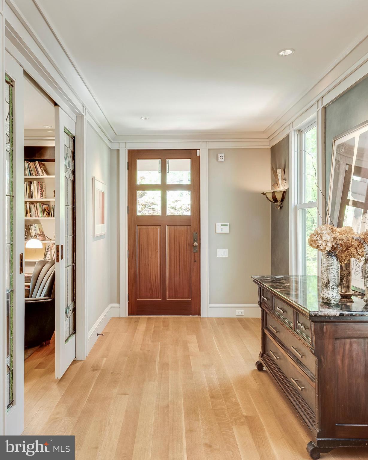 MURRAY HILL - Residential