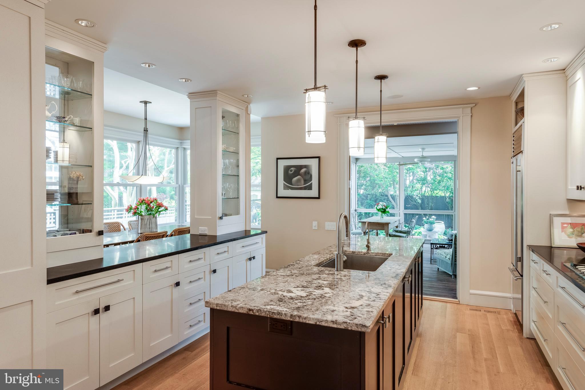 MURRAY HILL - Residential