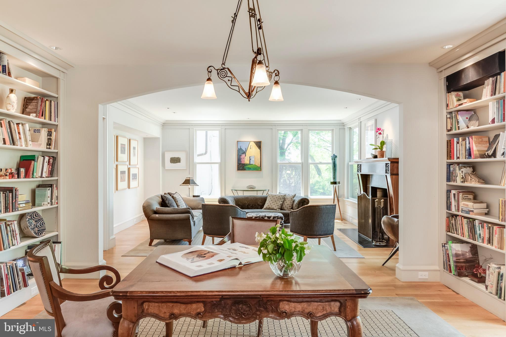 MURRAY HILL - Residential