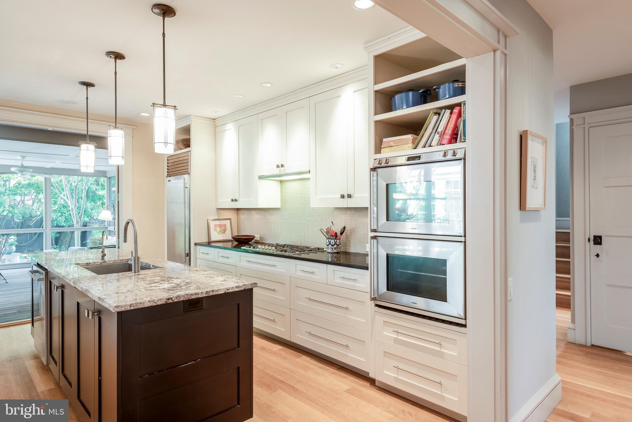 MURRAY HILL - Residential