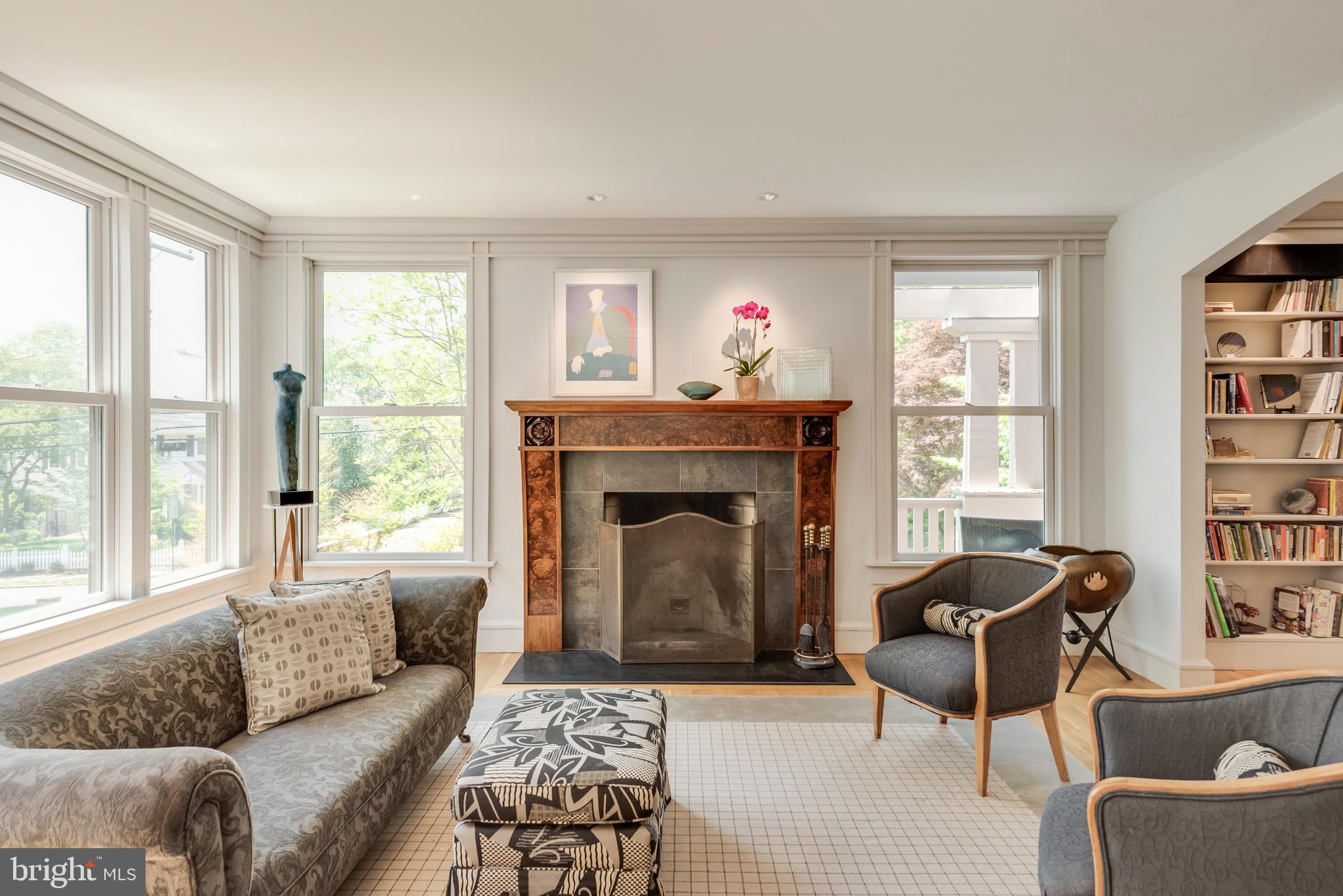 MURRAY HILL - Residential