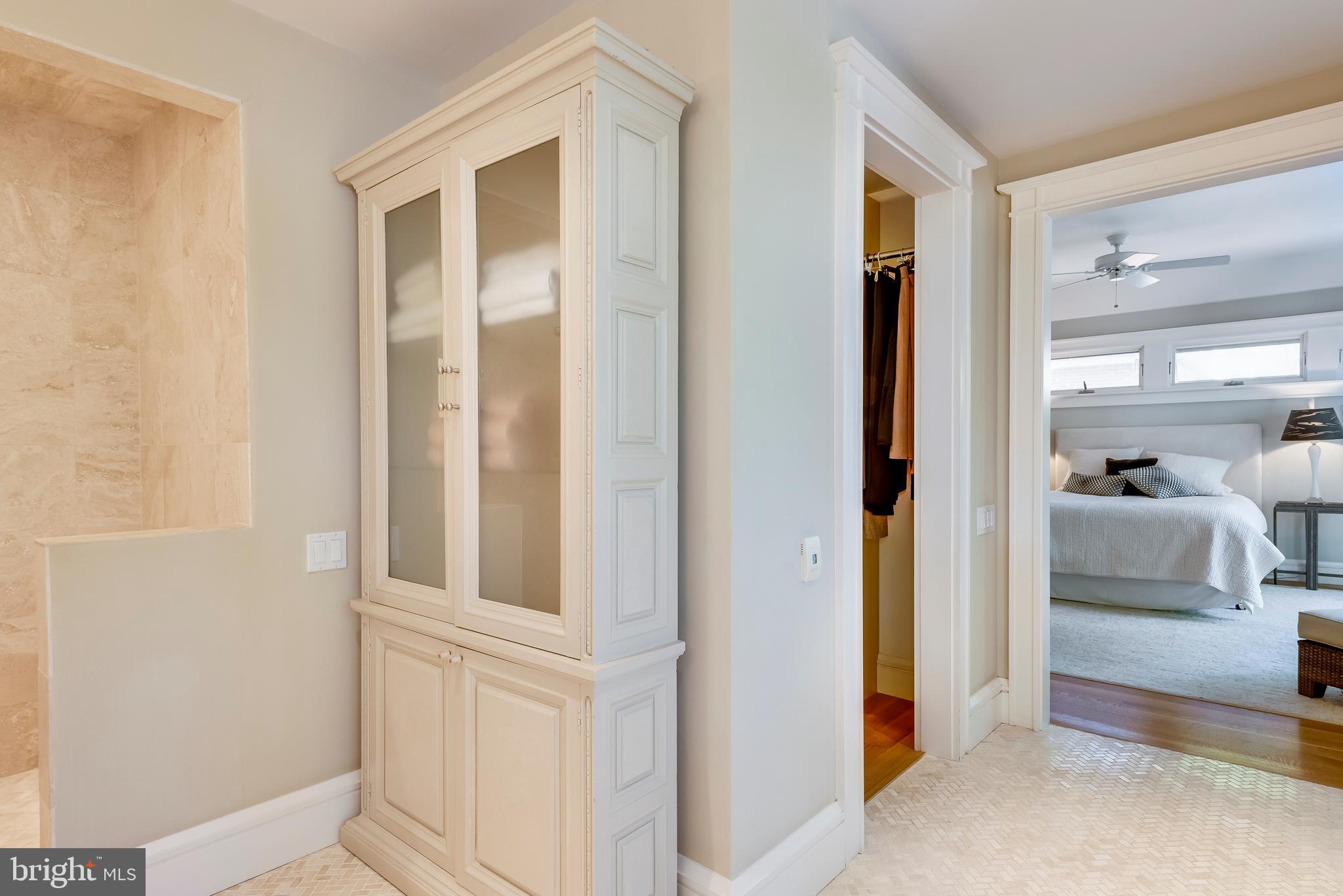 MURRAY HILL - Residential