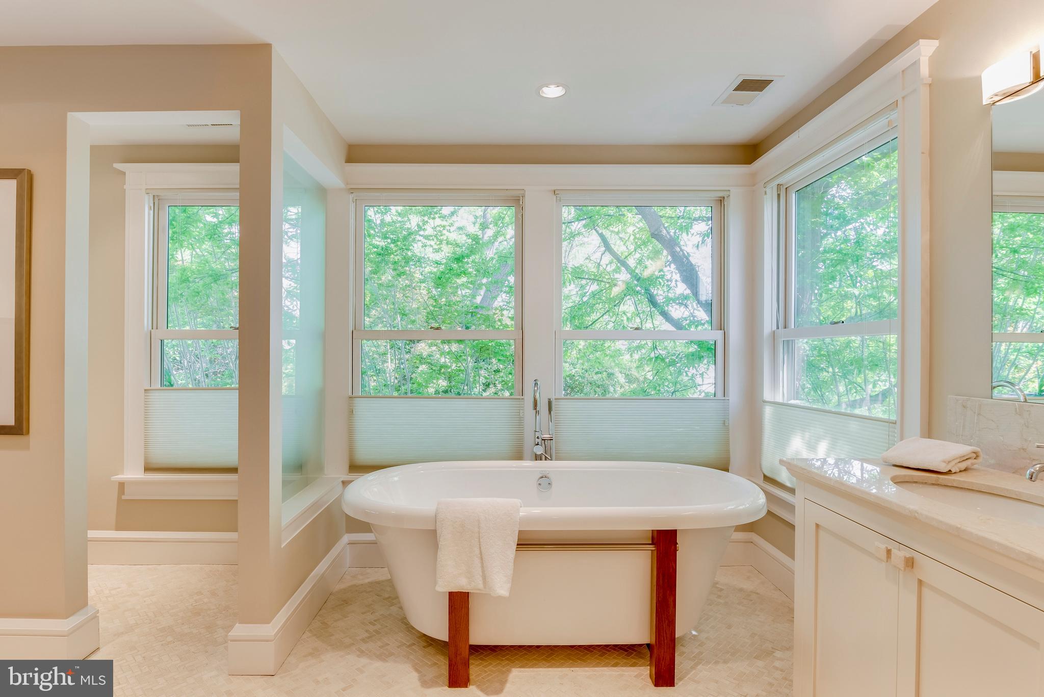 MURRAY HILL - Residential