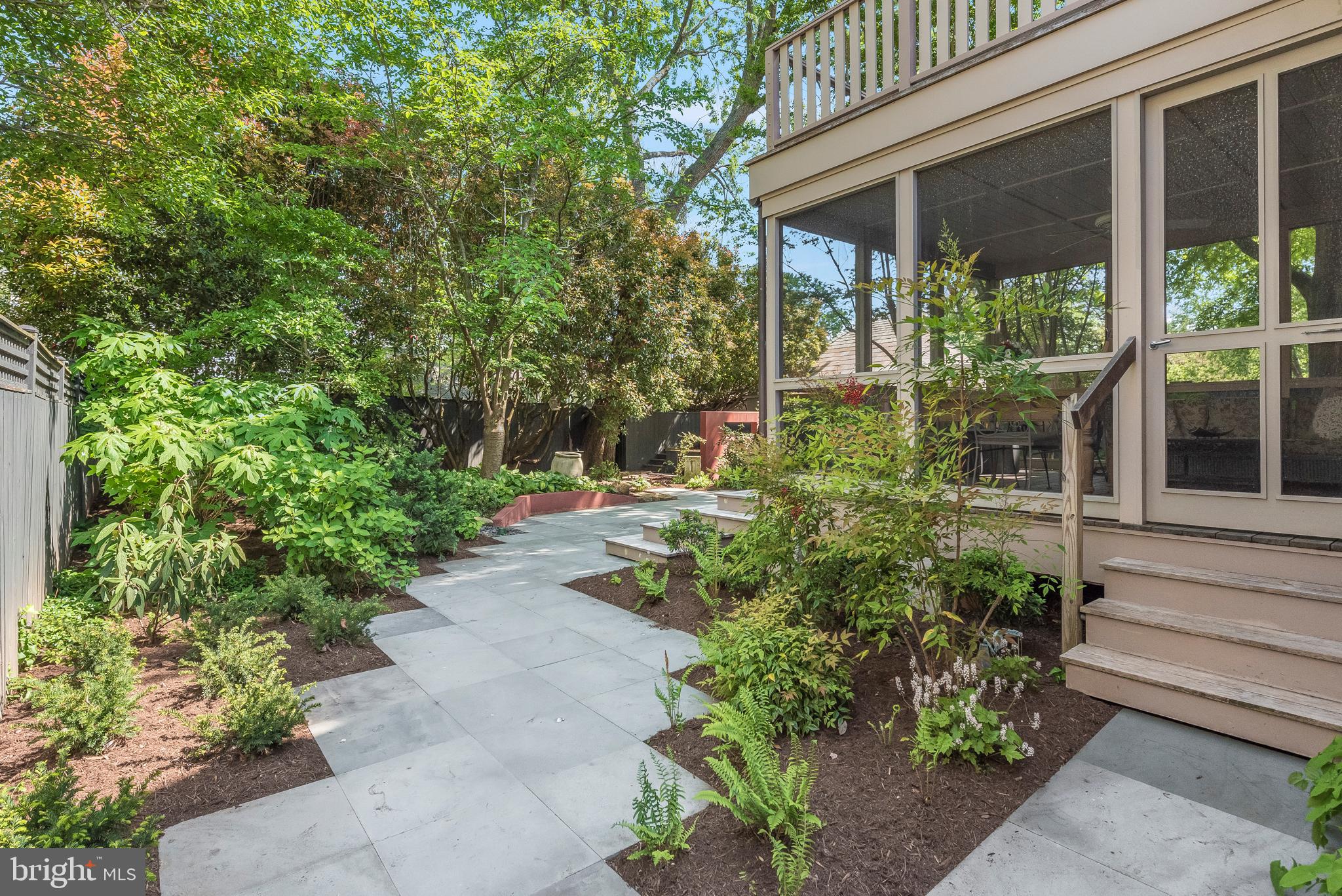 MURRAY HILL - Residential