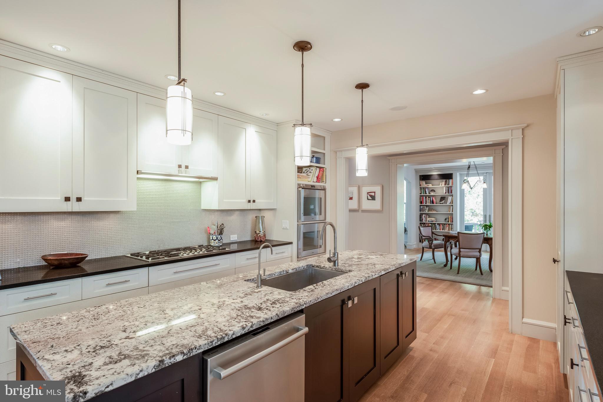 MURRAY HILL - Residential