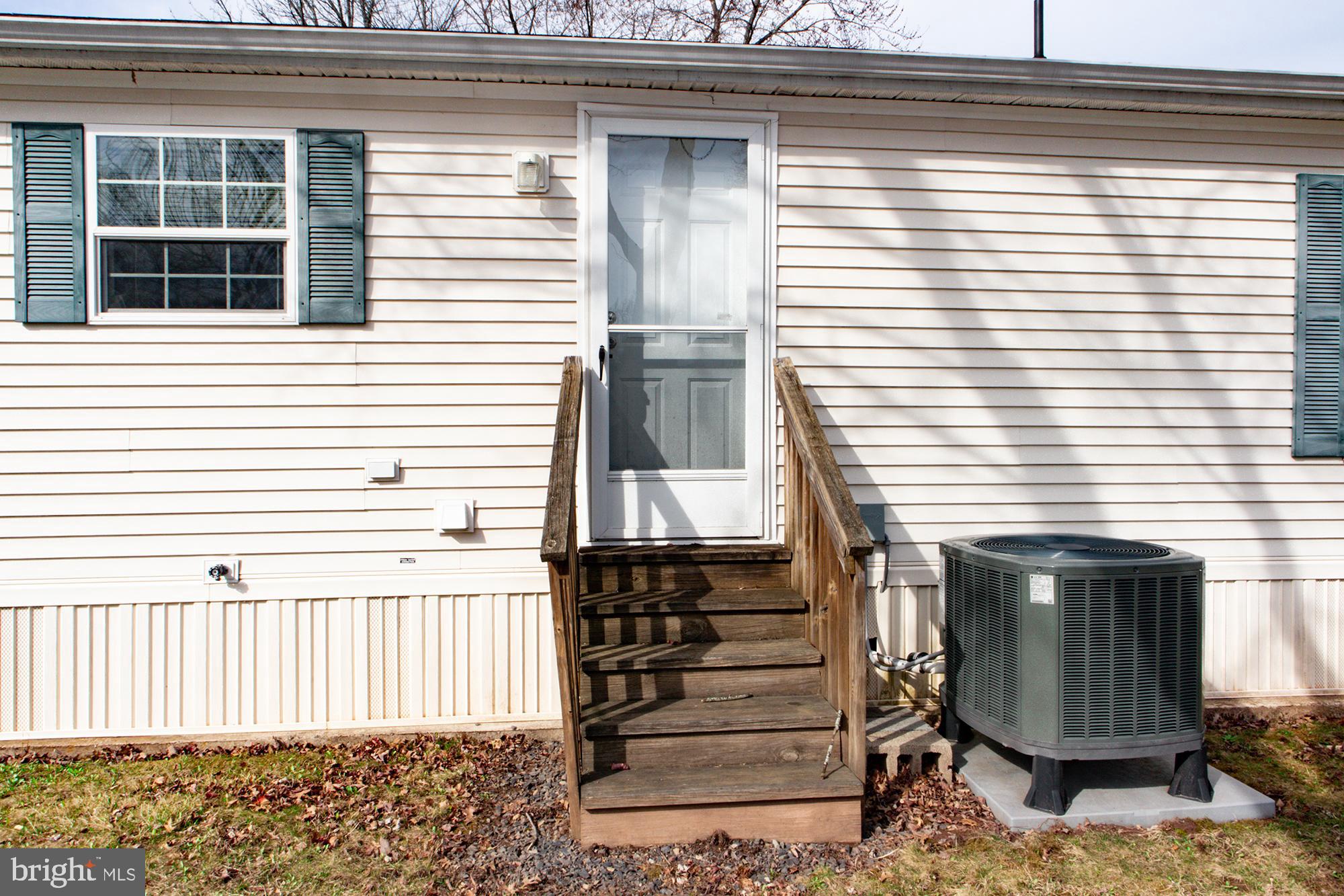 RICHLAND MDWS - Residential