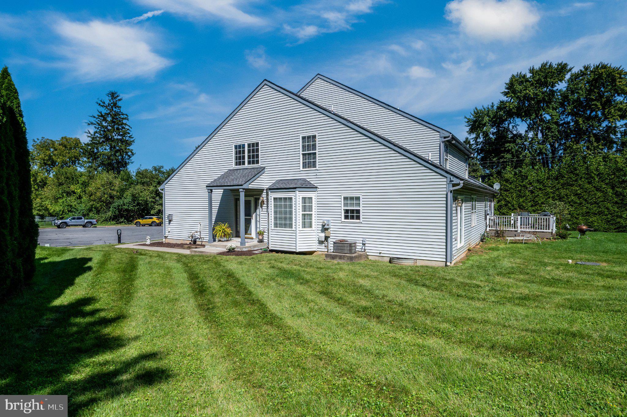 1422 HILLPOINT CIRCLE