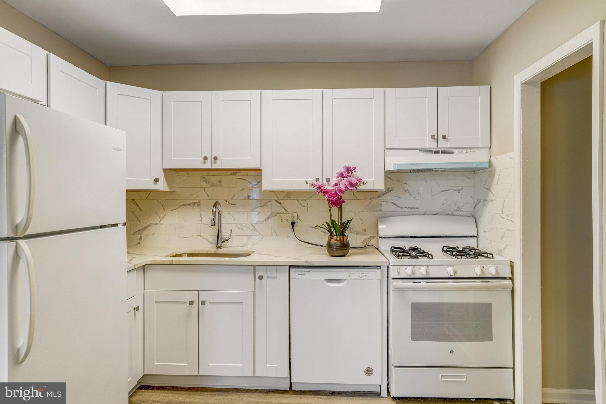 TIMBERLANE VILLAGE GARDEN CONDOMINIUMS - Residential