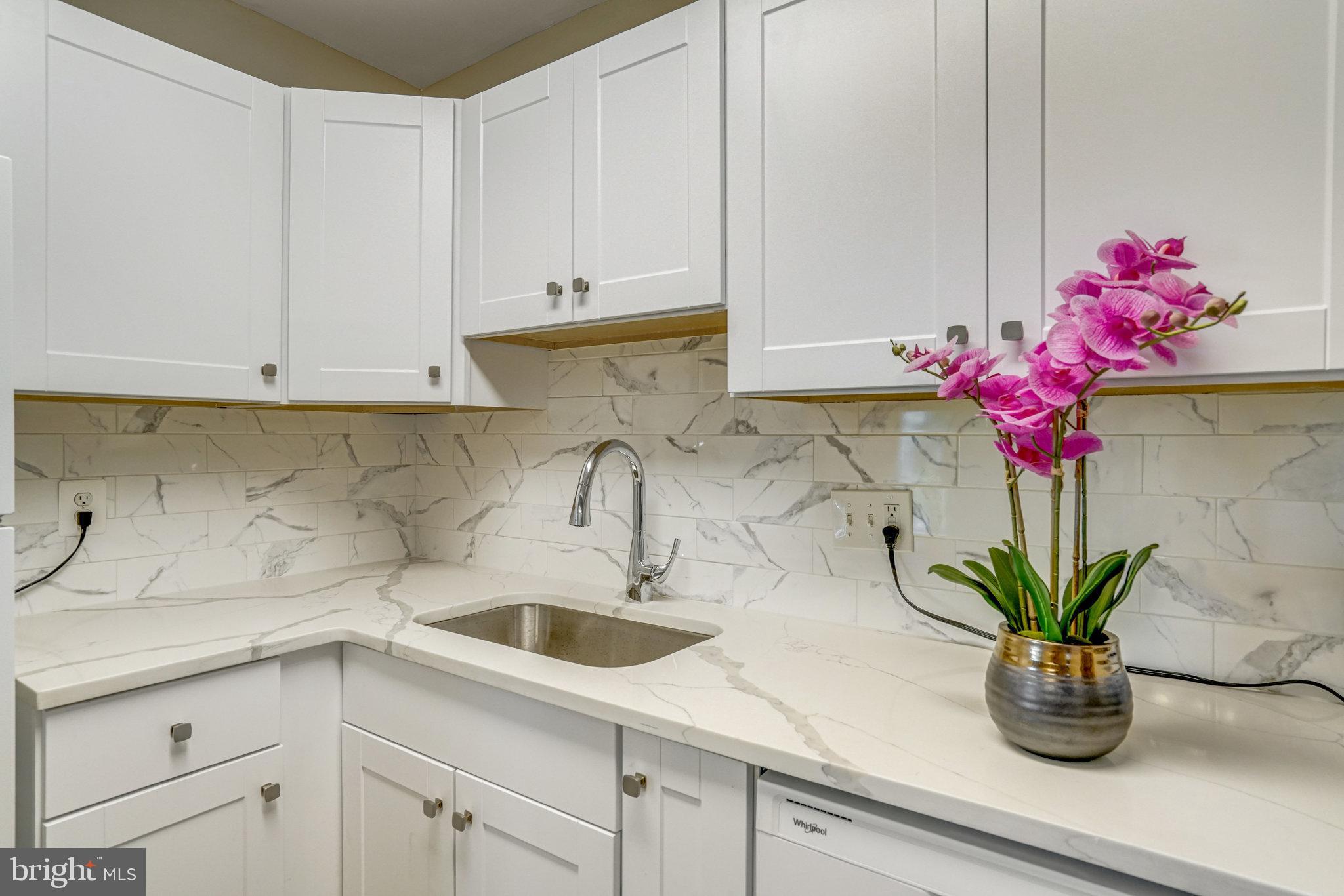 TIMBERLANE VILLAGE GARDEN CONDOMINIUMS - Residential