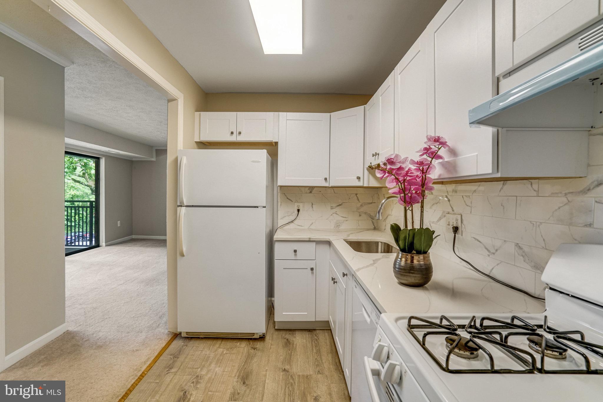 TIMBERLANE VILLAGE GARDEN CONDOMINIUMS - Residential