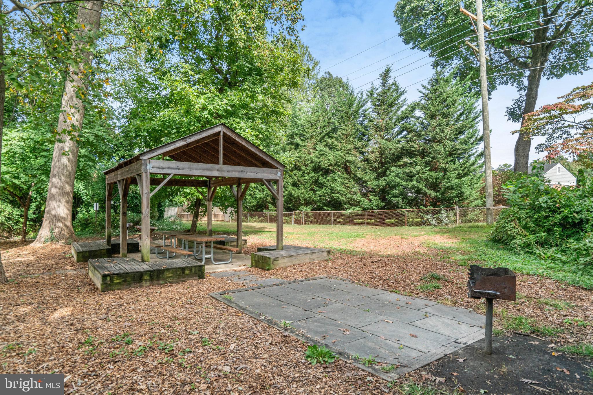 TIMBERLANE VILLAGE GARDEN CONDOMINIUMS - Residential