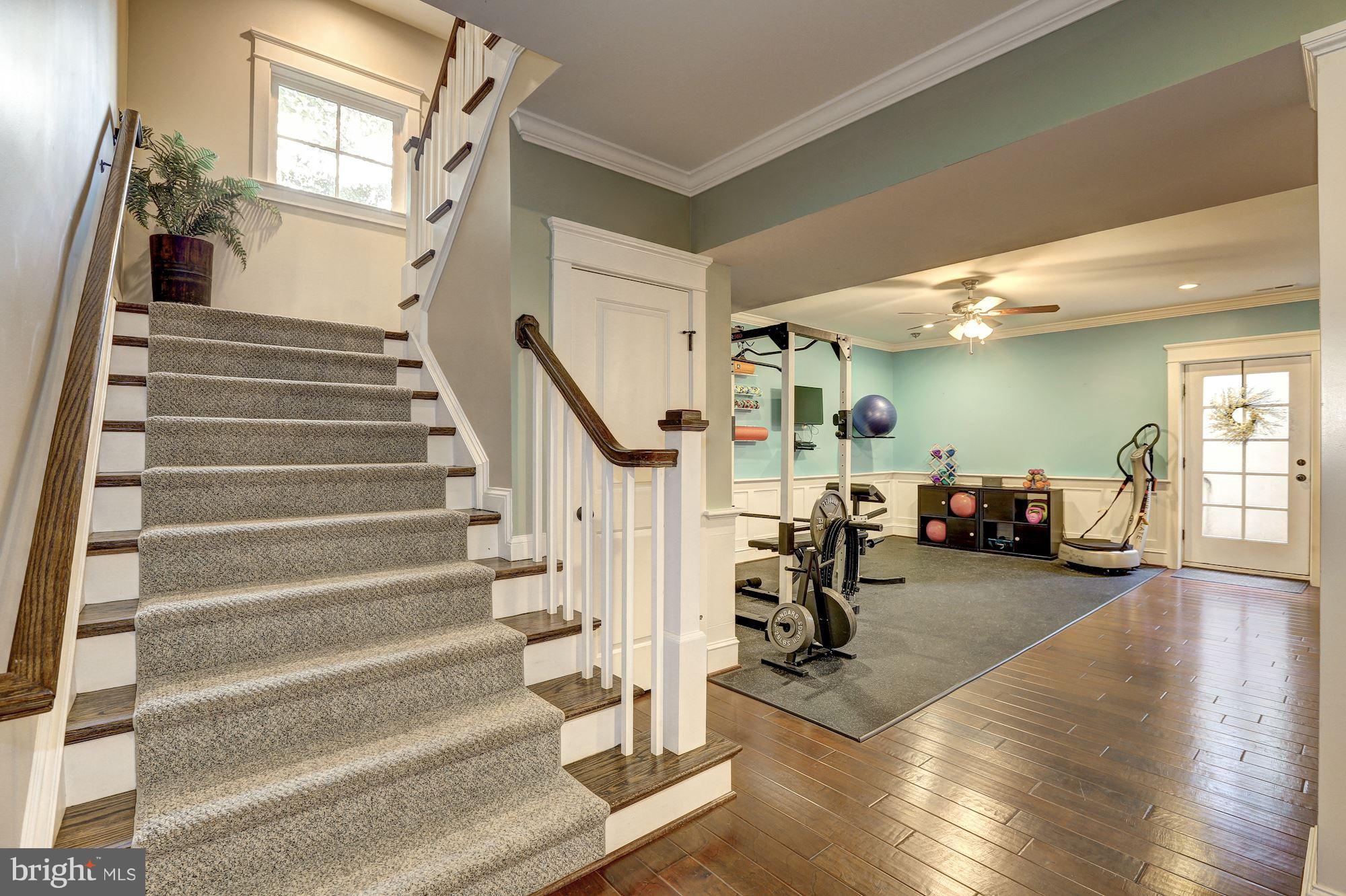 WESTBRIAR COUNTRY CLUB MANOR - Residential