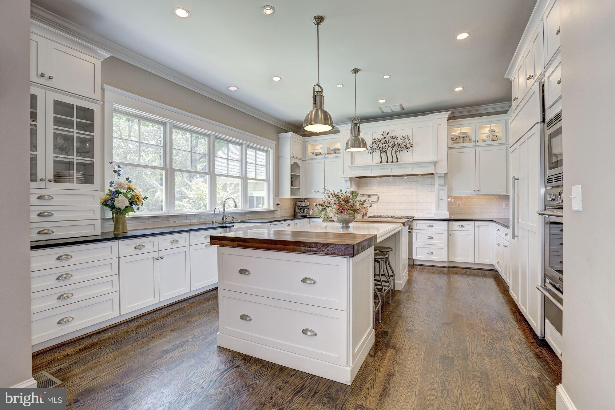 WESTBRIAR COUNTRY CLUB MANOR - Residential