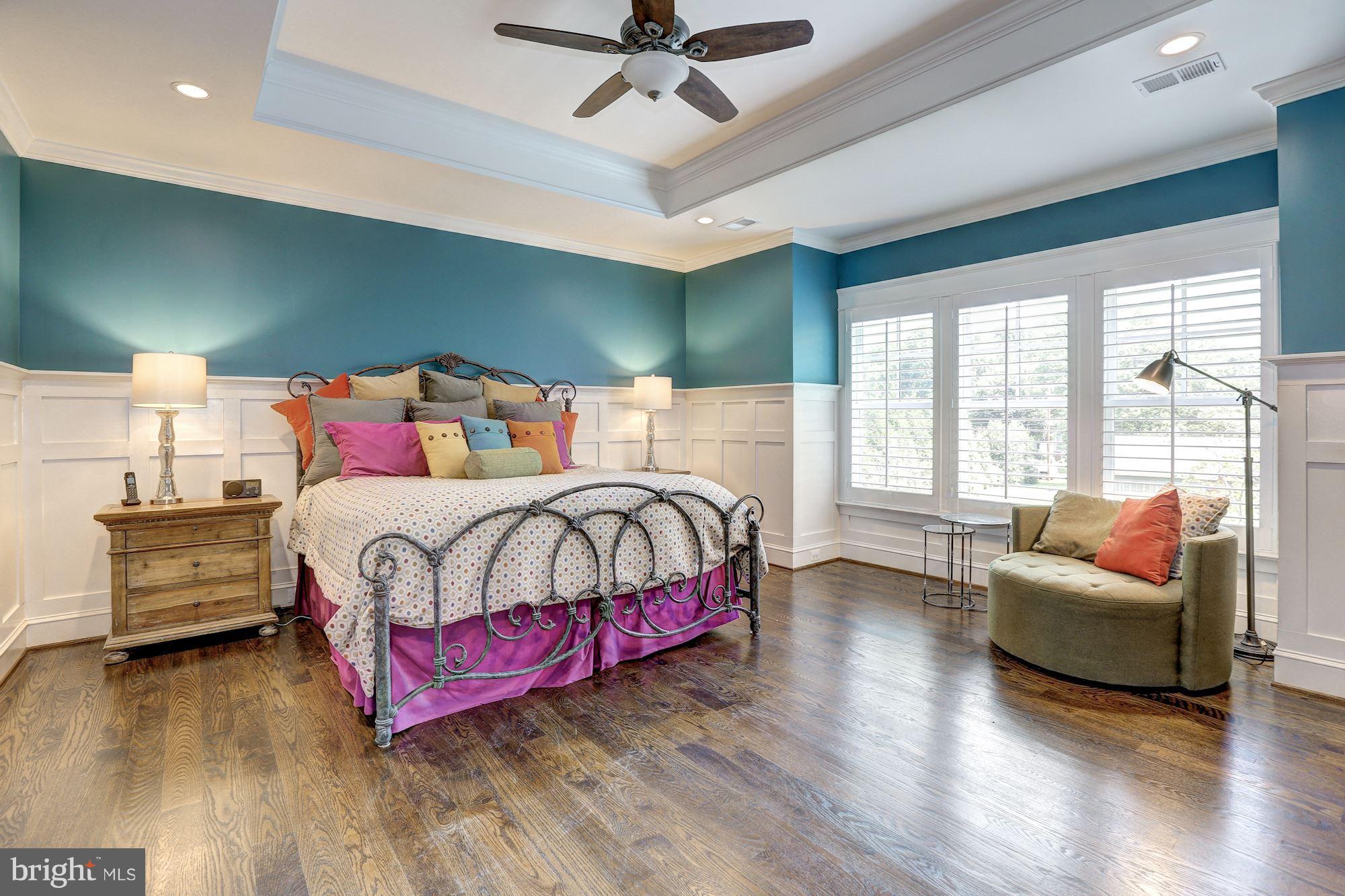 WESTBRIAR COUNTRY CLUB MANOR - Residential