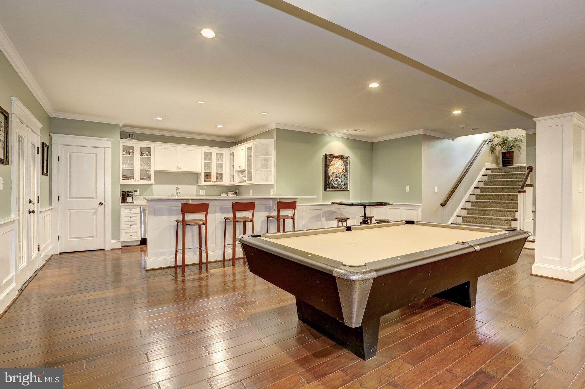 WESTBRIAR COUNTRY CLUB MANOR - Residential