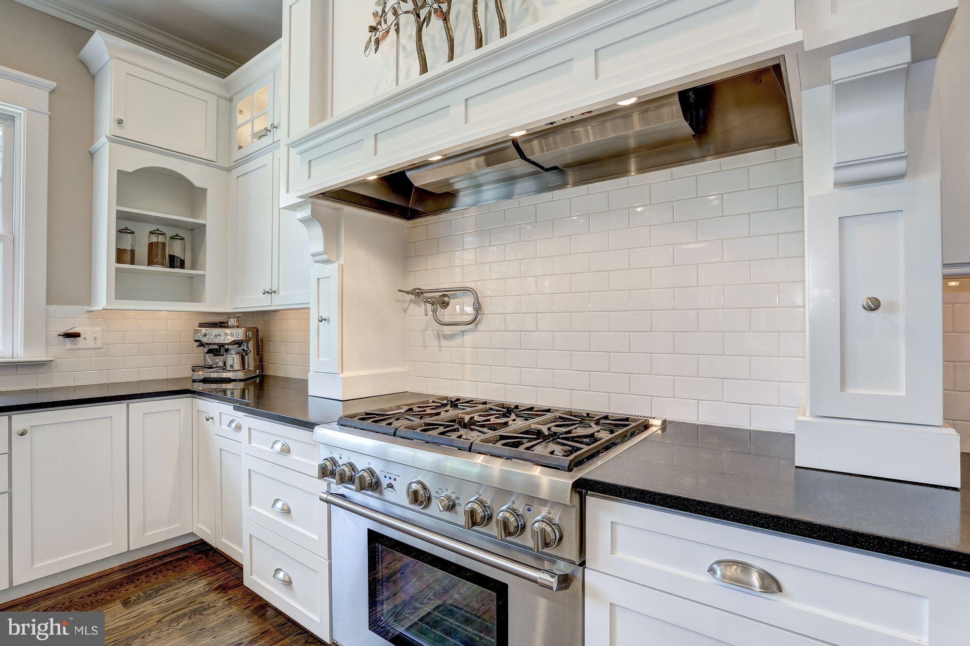 WESTBRIAR COUNTRY CLUB MANOR - Residential