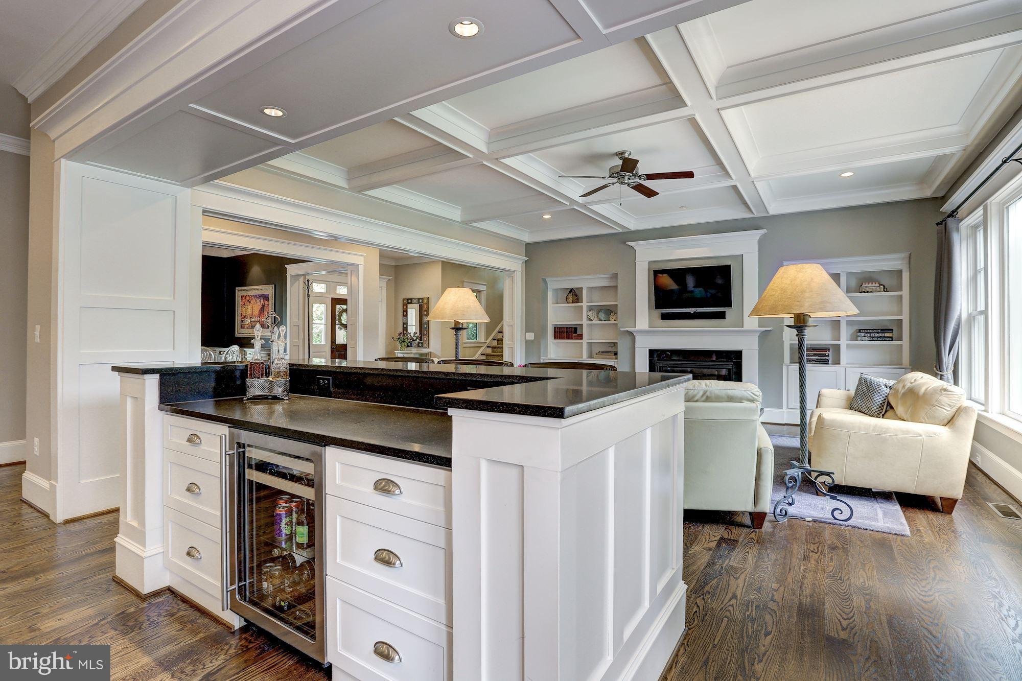 WESTBRIAR COUNTRY CLUB MANOR - Residential