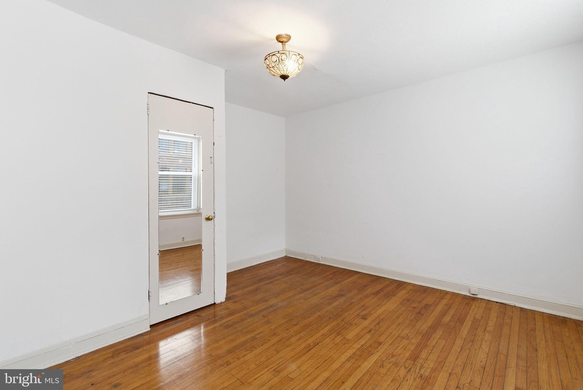 GRADUATE HOSPITAL - Residential