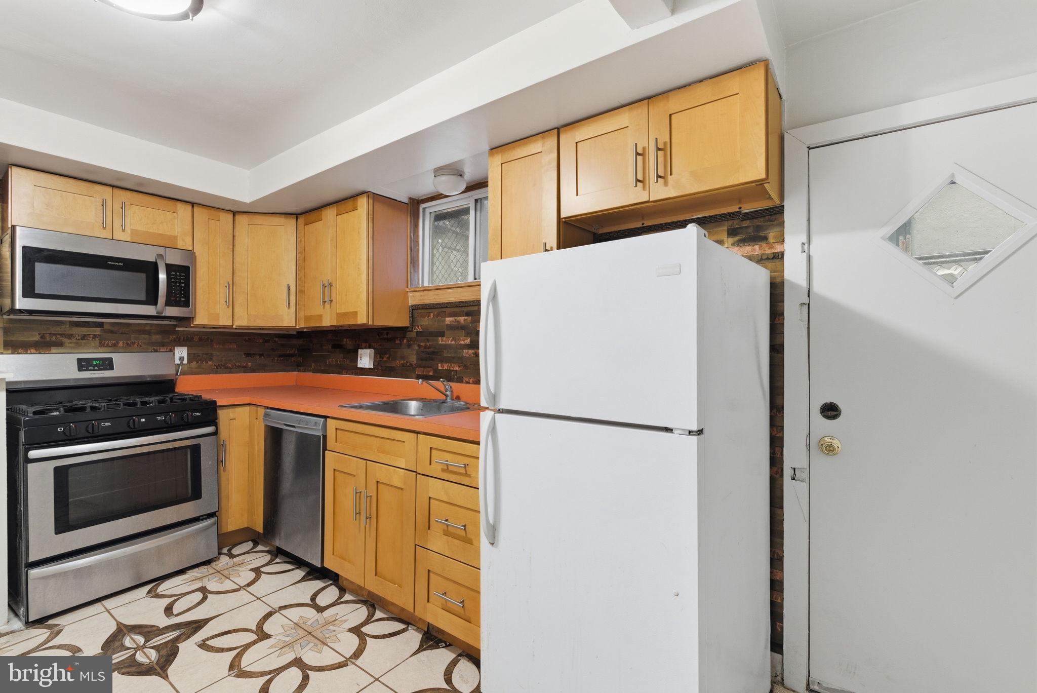 GRADUATE HOSPITAL - Residential