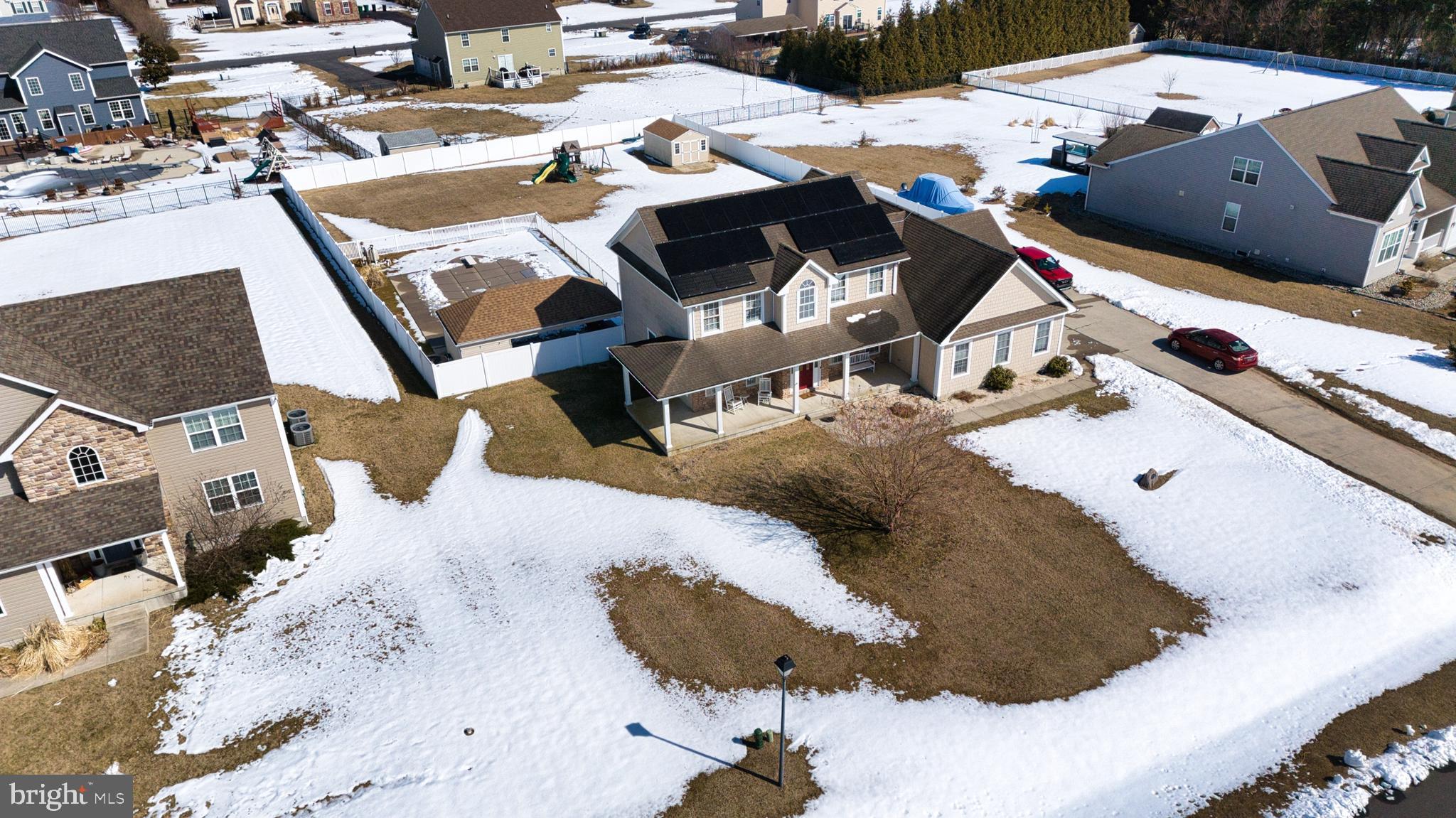 KNOLLAC ACRES - Residential