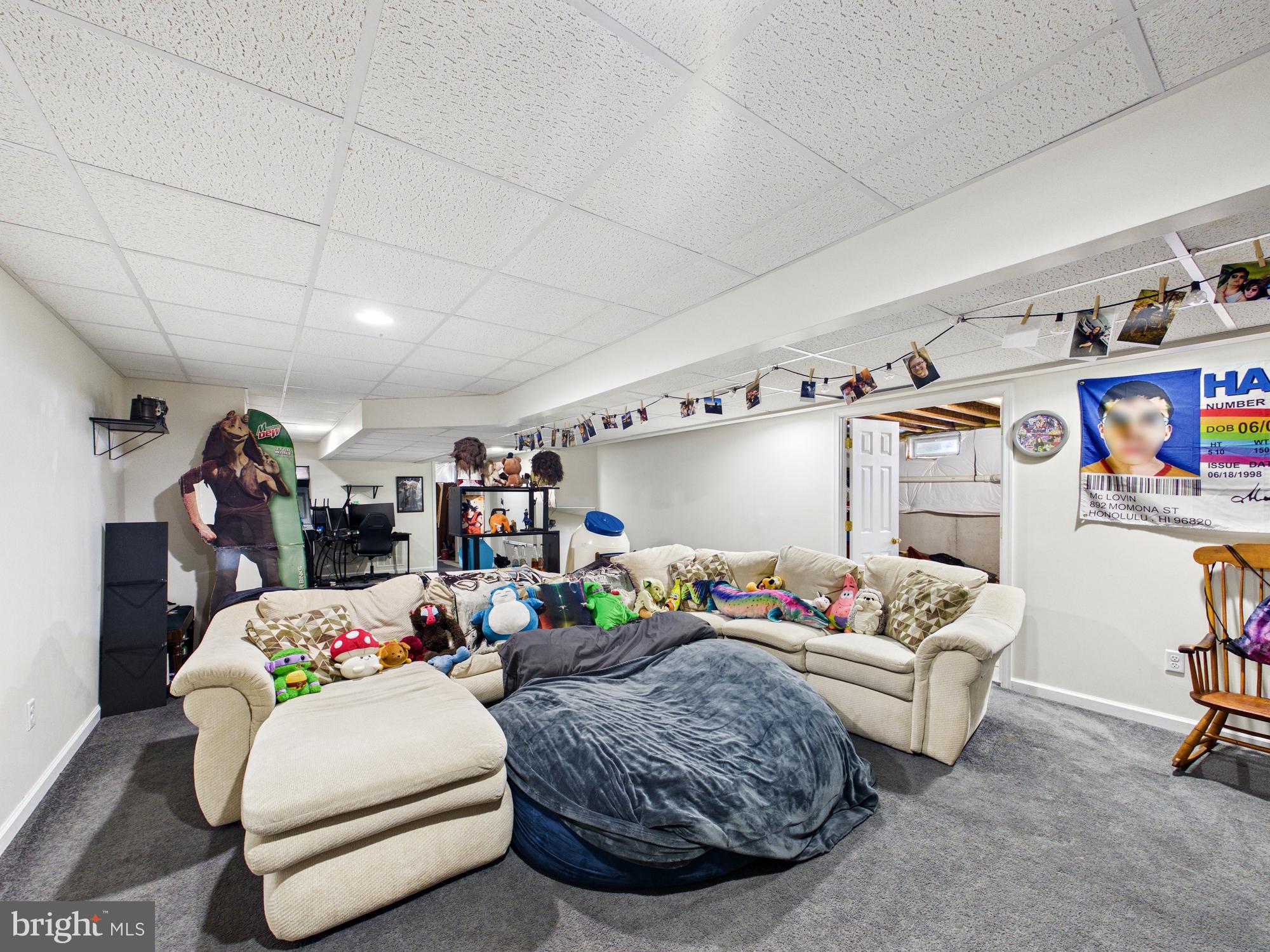 KNOLLAC ACRES - Residential