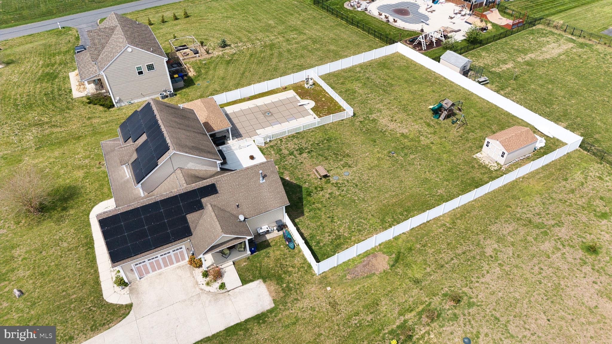 KNOLLAC ACRES - Residential