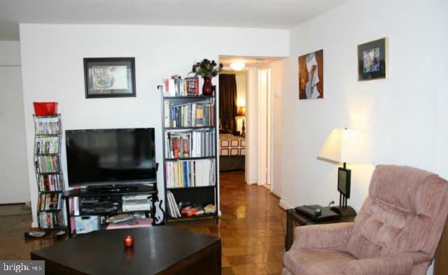 GROSVENOR PARK - Residential Lease