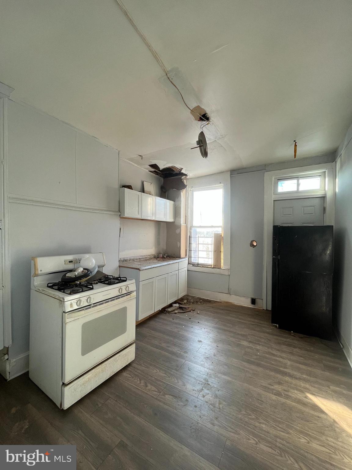 SANDTOWN-WINCHESTER - Residential