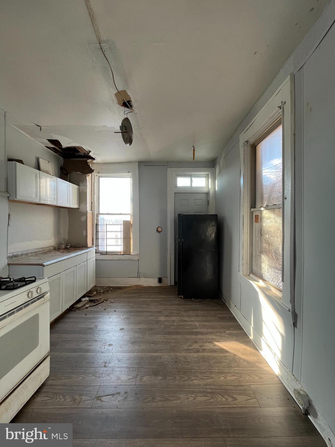 SANDTOWN-WINCHESTER - Residential